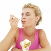 9 bezbolestných spôsobov, ako vyradiť cukor zo stravy A SCHUDNÚŤ!